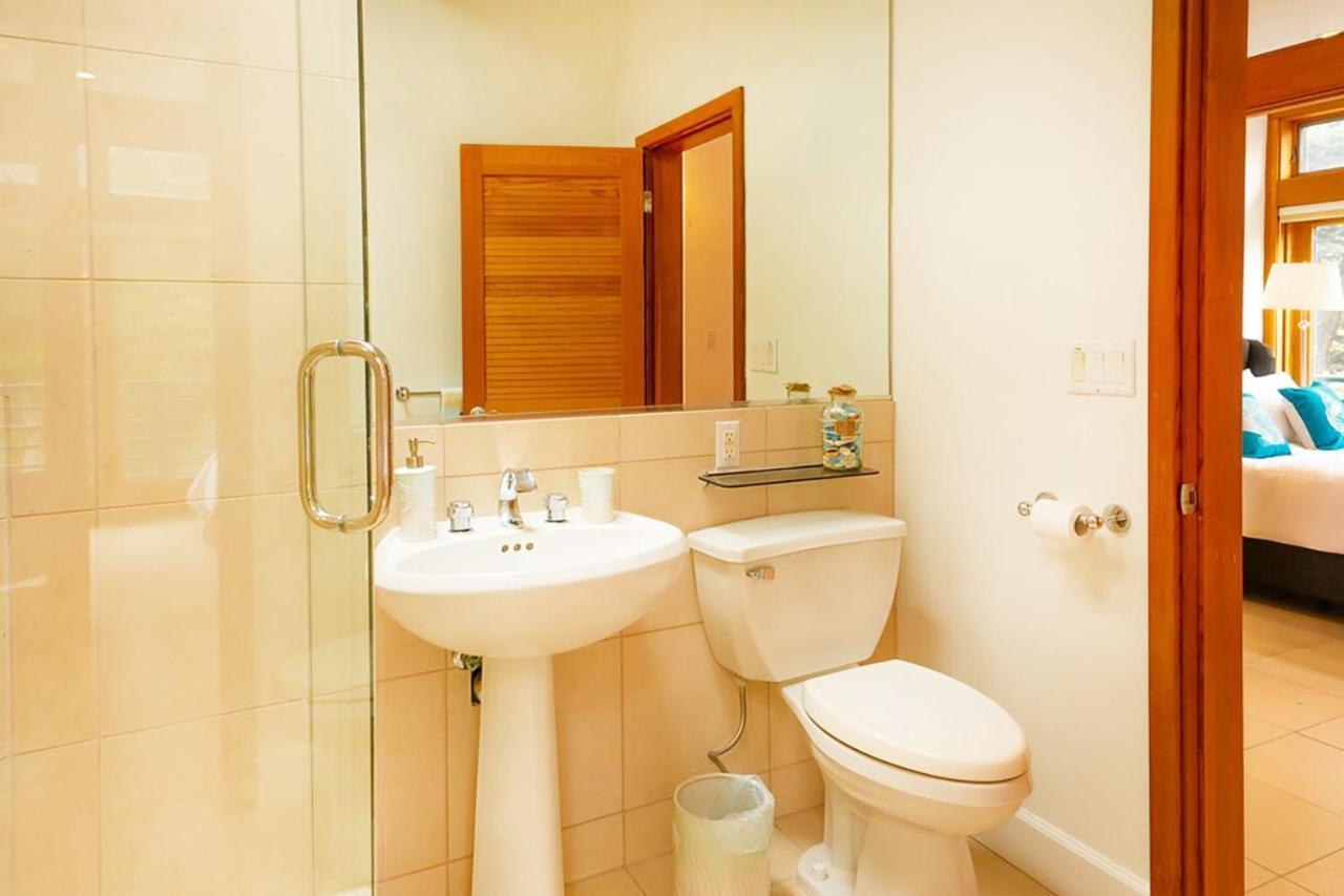 האף מון ביי Luxury Beachfront Penthouse Walk To The Beach Restaurants Entertainment מראה חיצוני תמונה