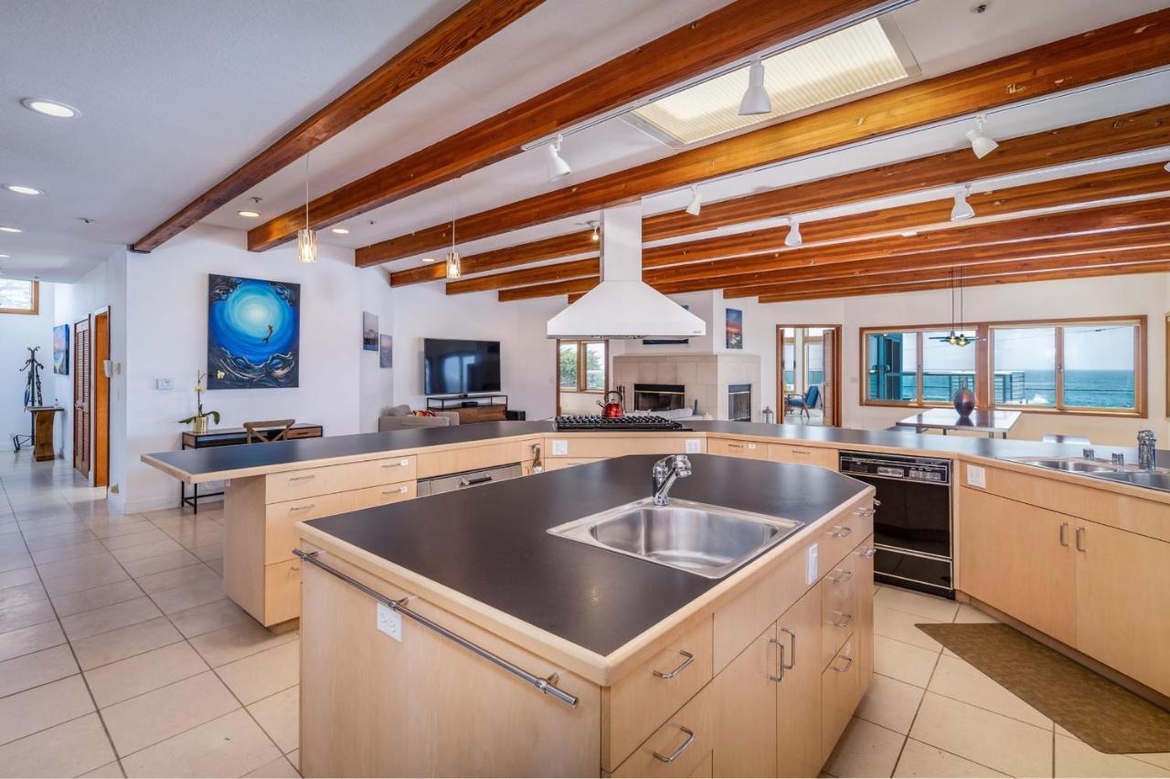 האף מון ביי Luxury Beachfront Penthouse Walk To The Beach Restaurants Entertainment מראה חיצוני תמונה